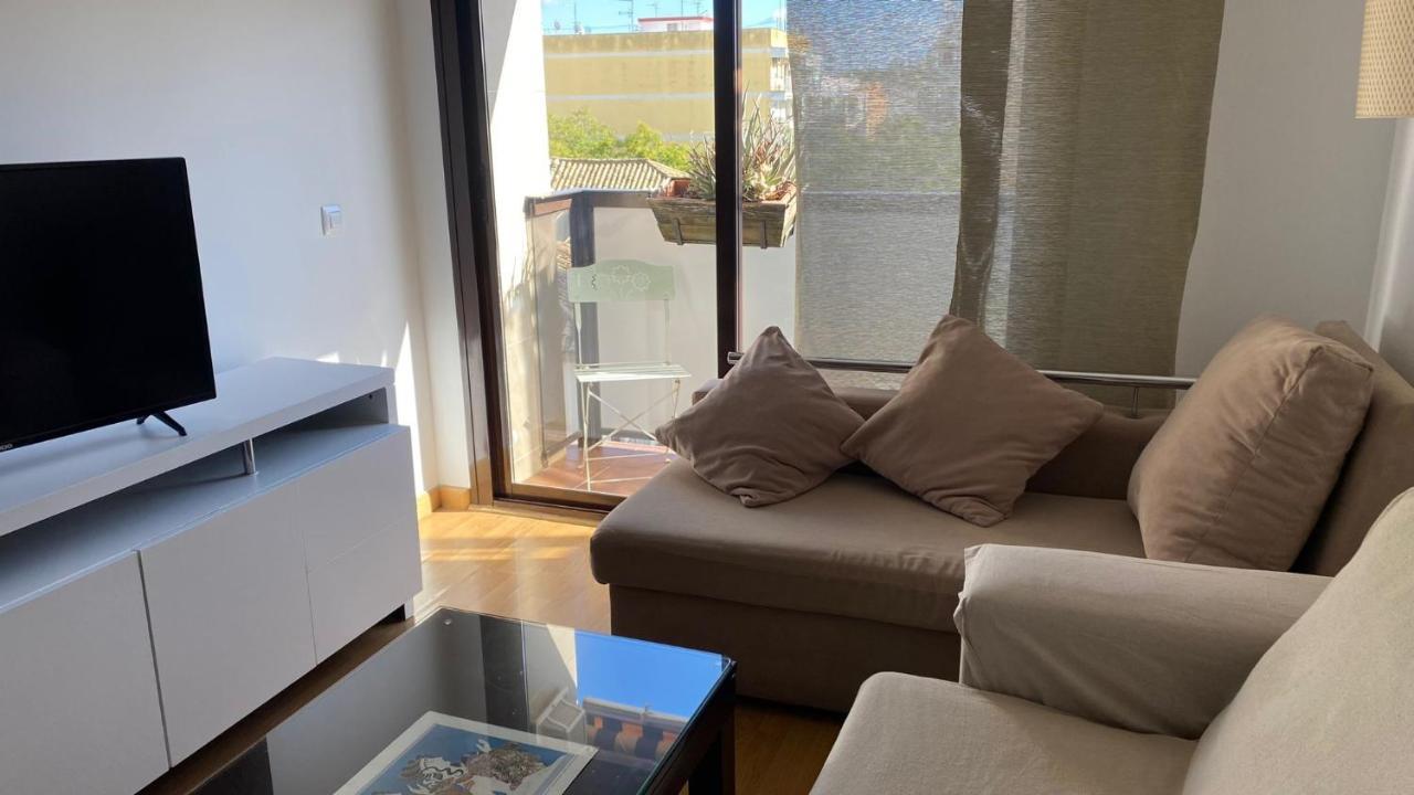 Duplex Junto Al Puente Con Gran Terraza Y Parking Privado Apartamento